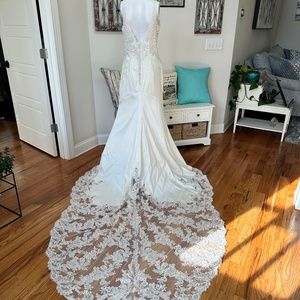 Morilee Champagne Wedding gown Size 8